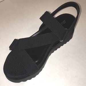 Soda Black Canvas Sandals (Cubic-S)